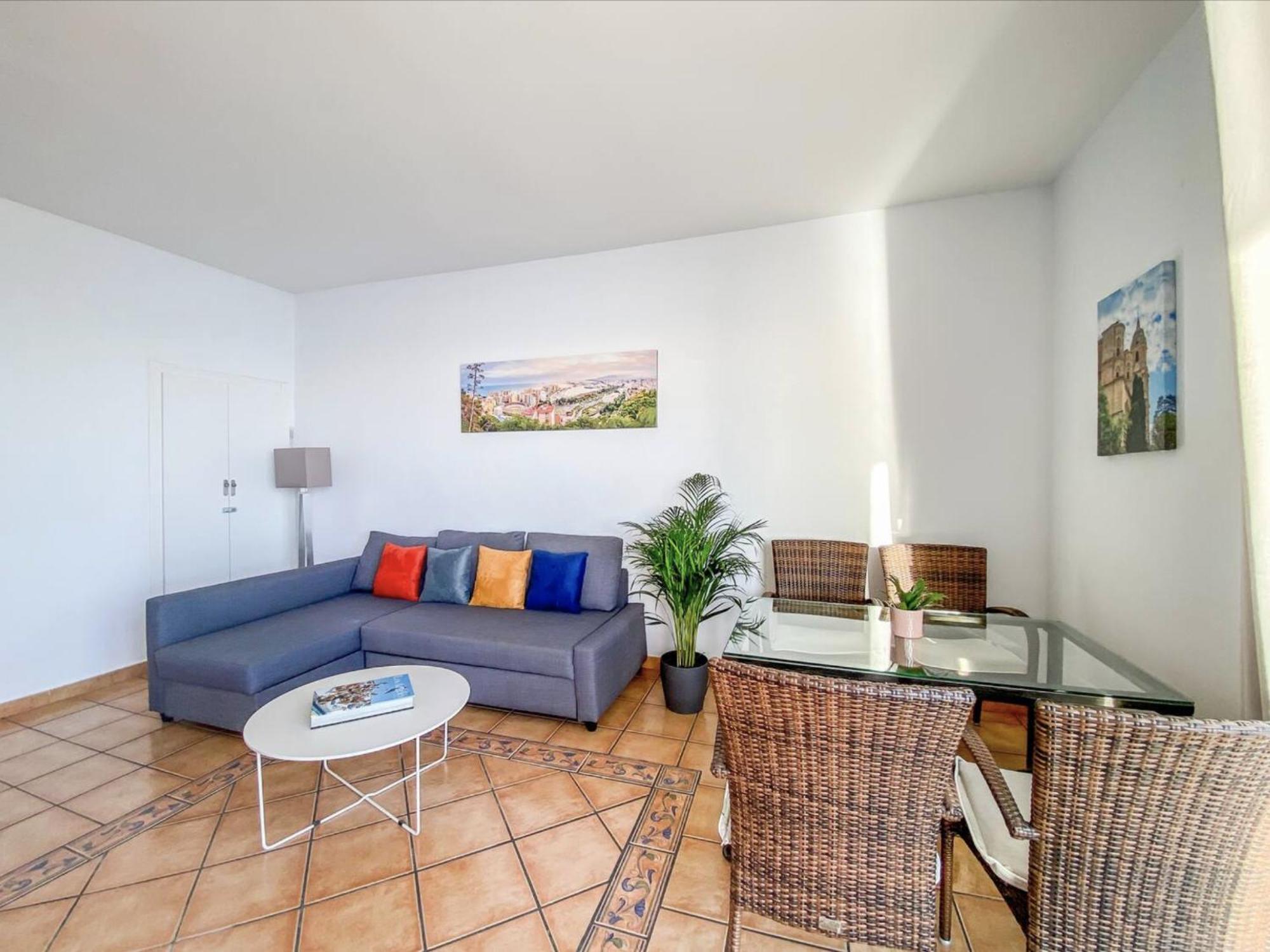 Apartamento Moderno Con Vistas Panoramicas Torremolinos Kültér fotó