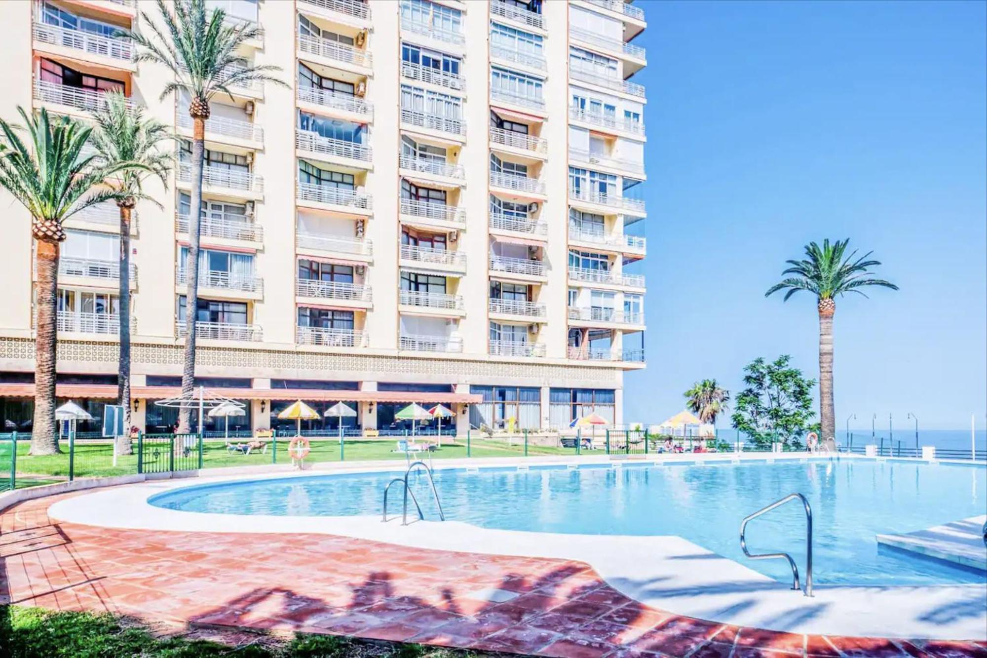 Apartamento Moderno Con Vistas Panoramicas Torremolinos Kültér fotó