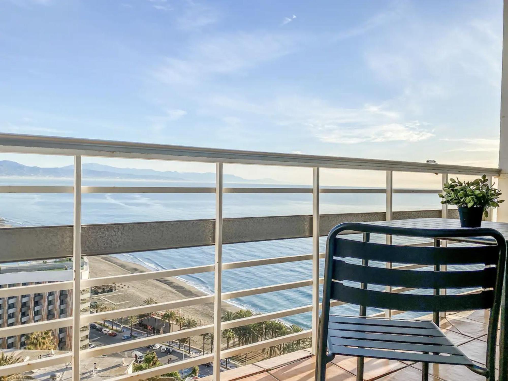 Apartamento Moderno Con Vistas Panoramicas Torremolinos Kültér fotó