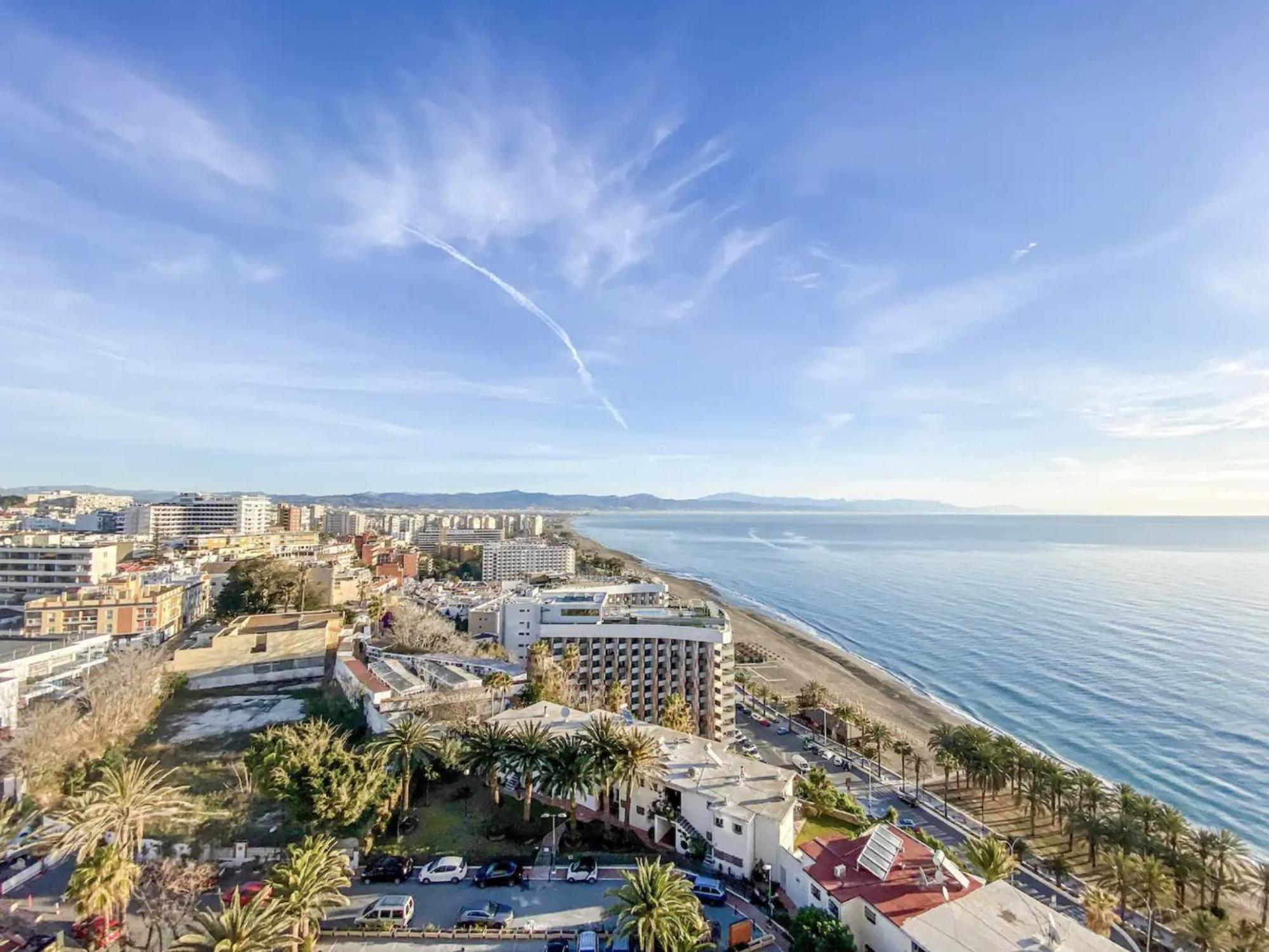 Apartamento Moderno Con Vistas Panoramicas Torremolinos Kültér fotó